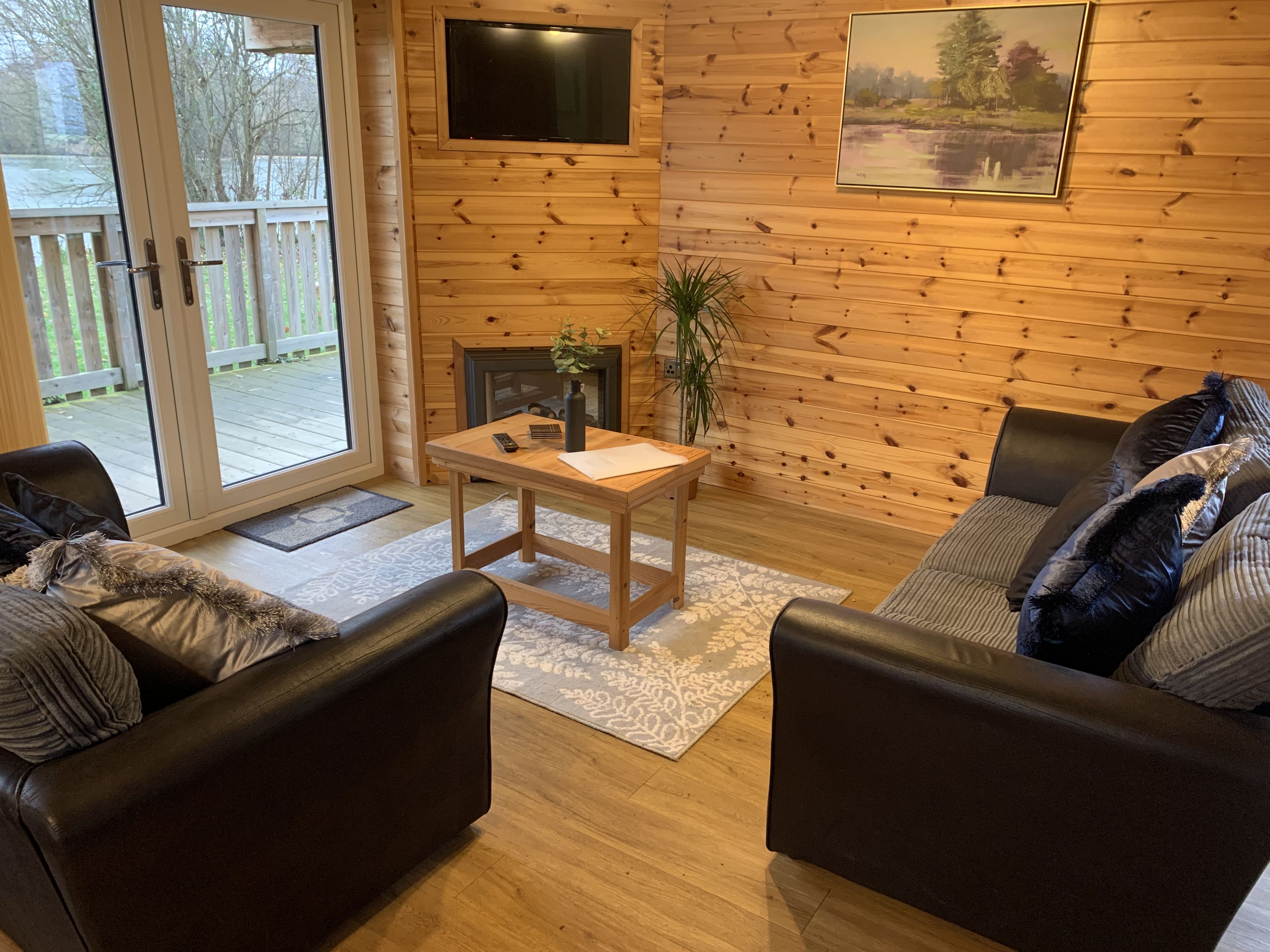 Woodlakes Larch Plus 16 image 7