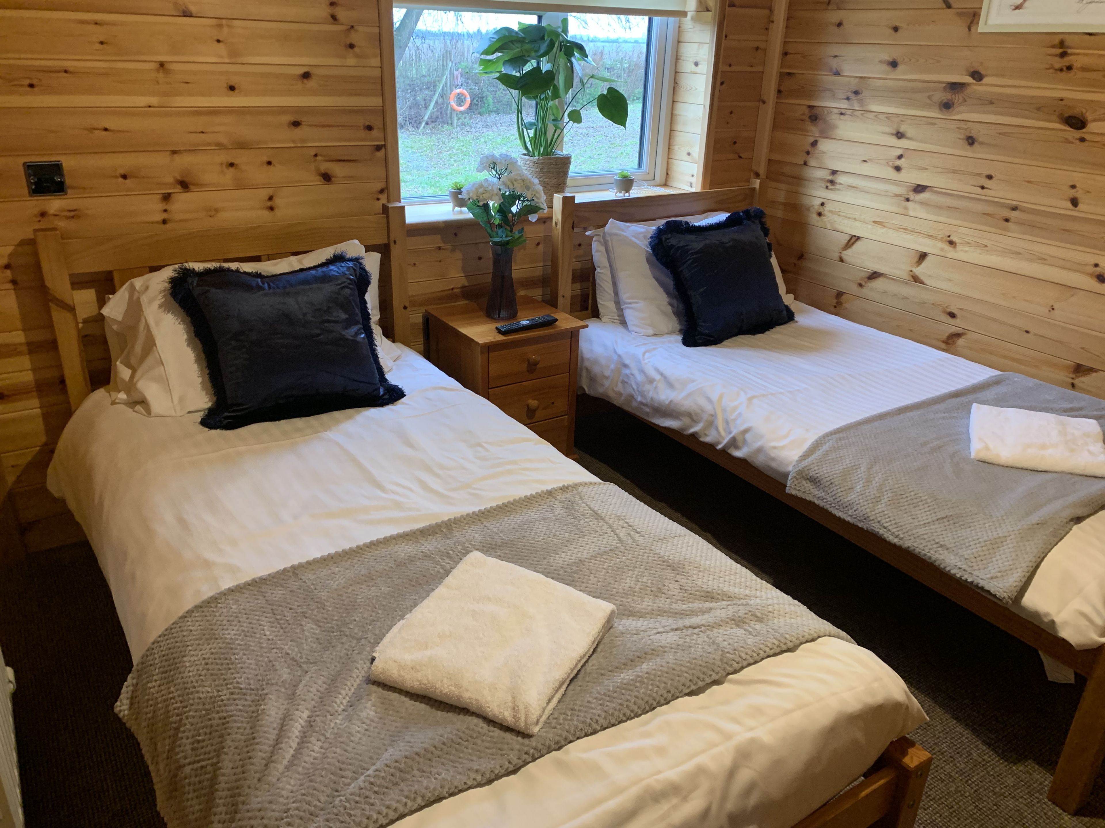 Woodlakes Larch Plus 16 image 8