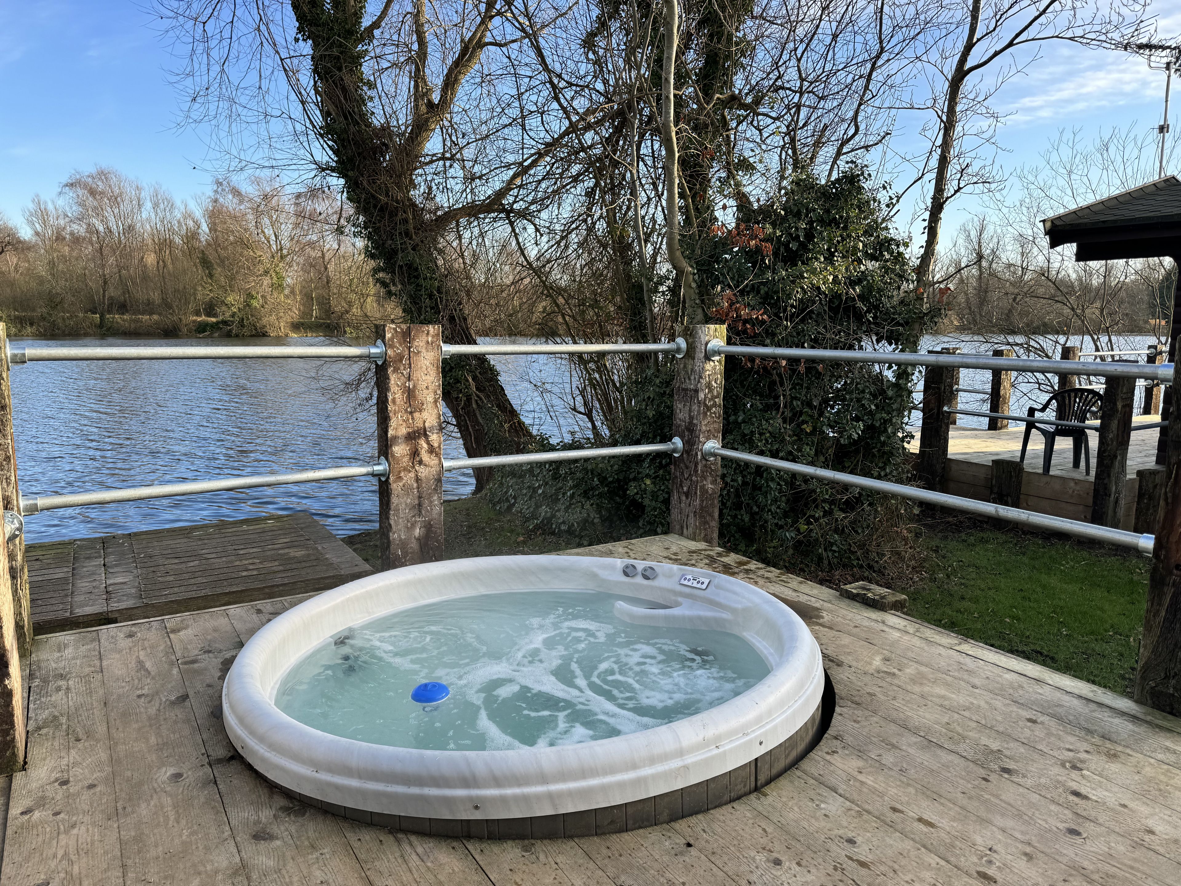 Woodlakes Cedar Plus 9 HOT TUB image 8