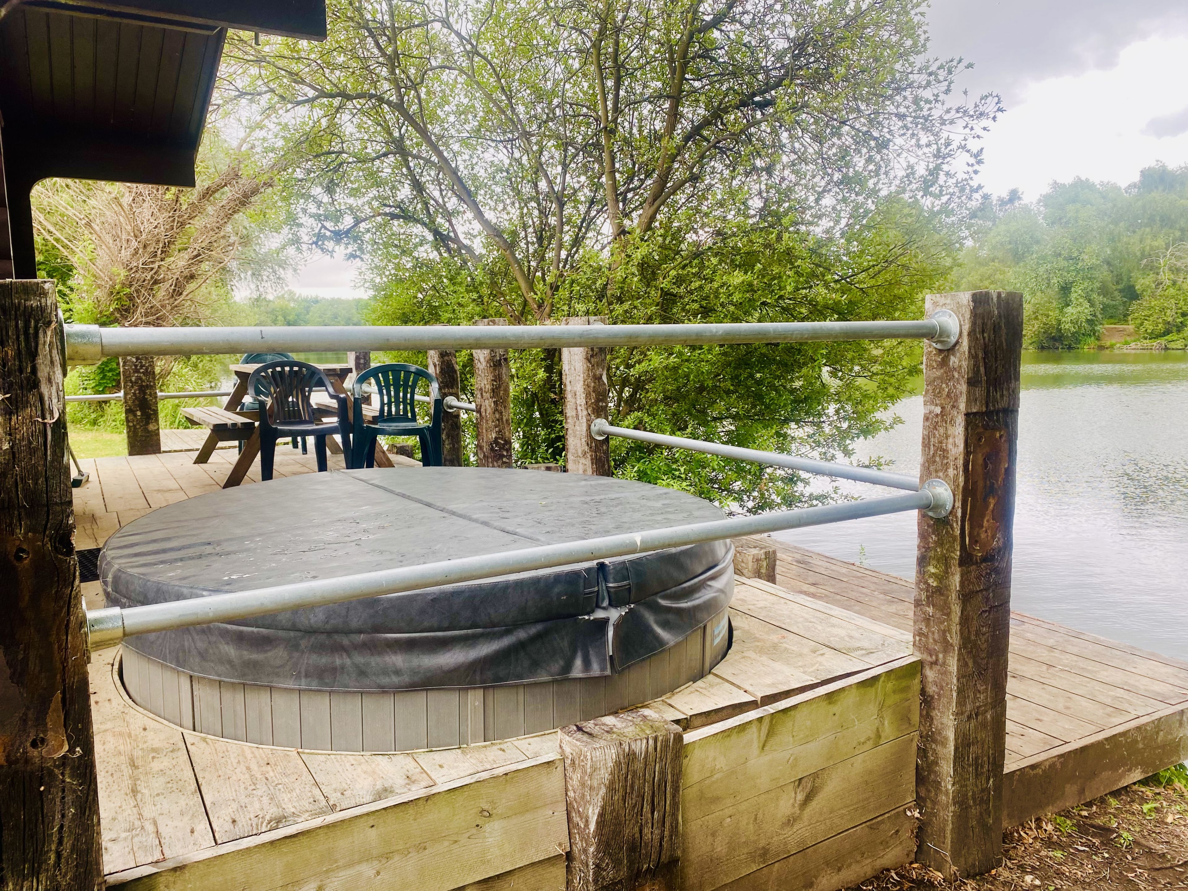 Woodlakes Cedar 4 HOT TUB image 11