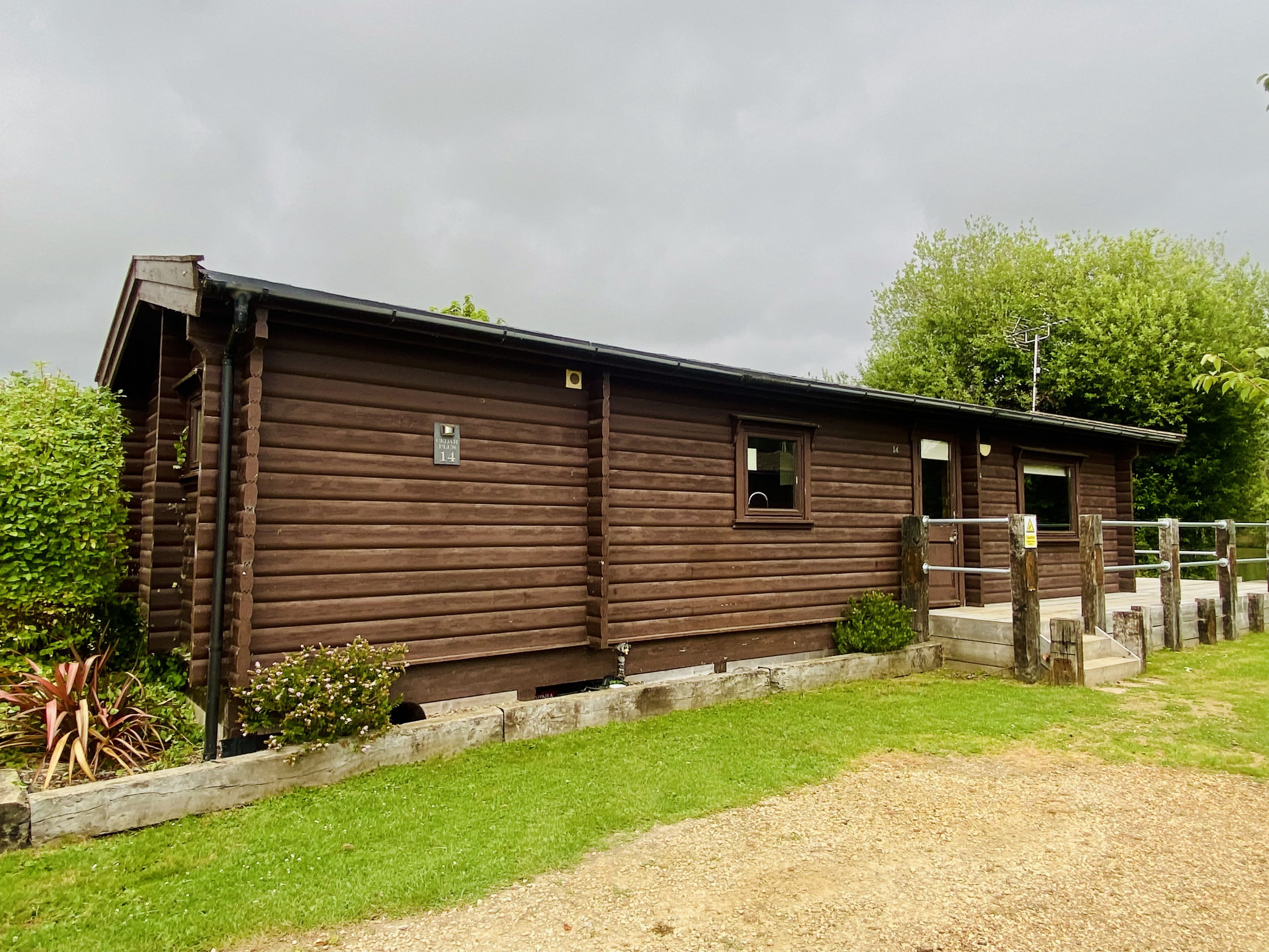 Woodlakes Cedar Plus 14 image 1