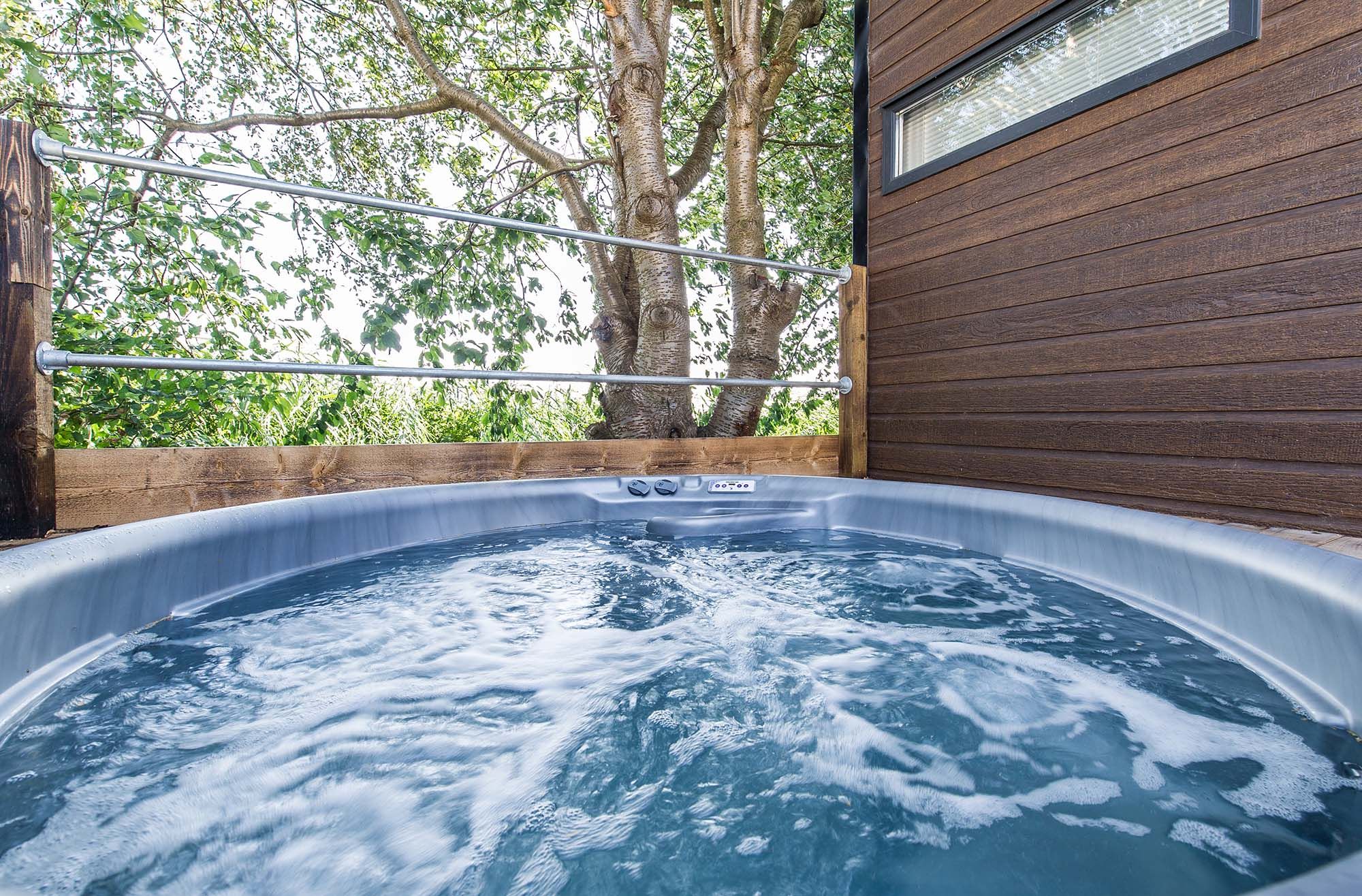 Hideaway 30 - 3 Bed Sleeps 8 image 3