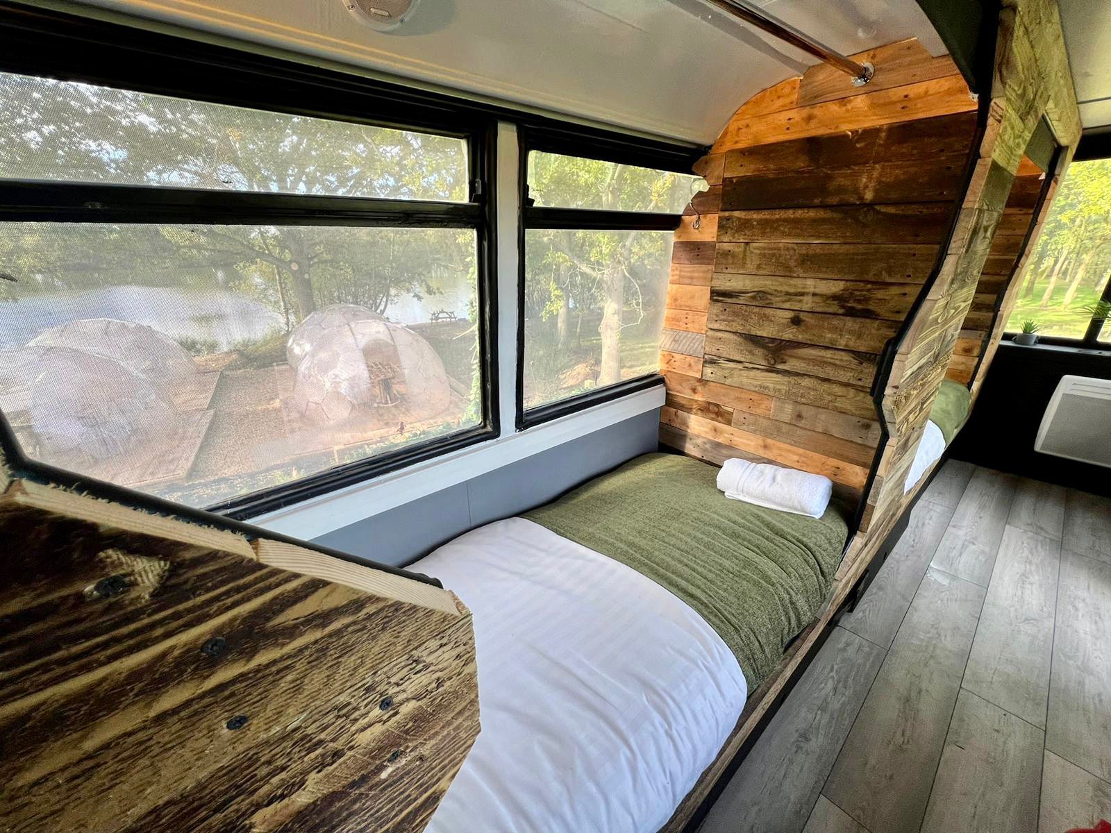Woodlakes Accommodation Bus image 10