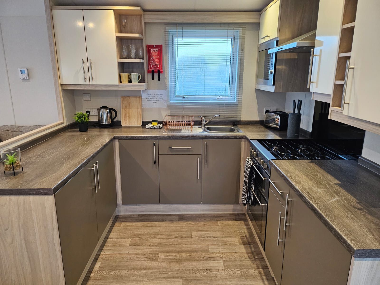 Applegrove 36 image 8