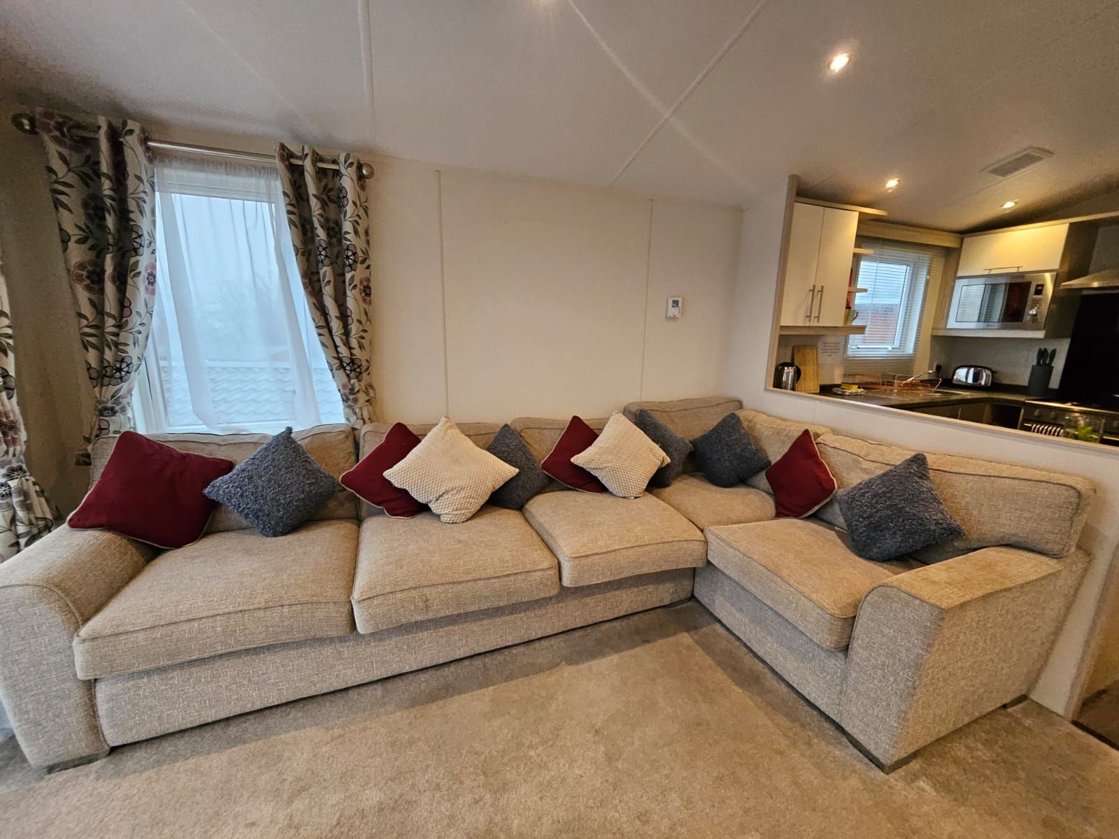 Applegrove 36 image 10