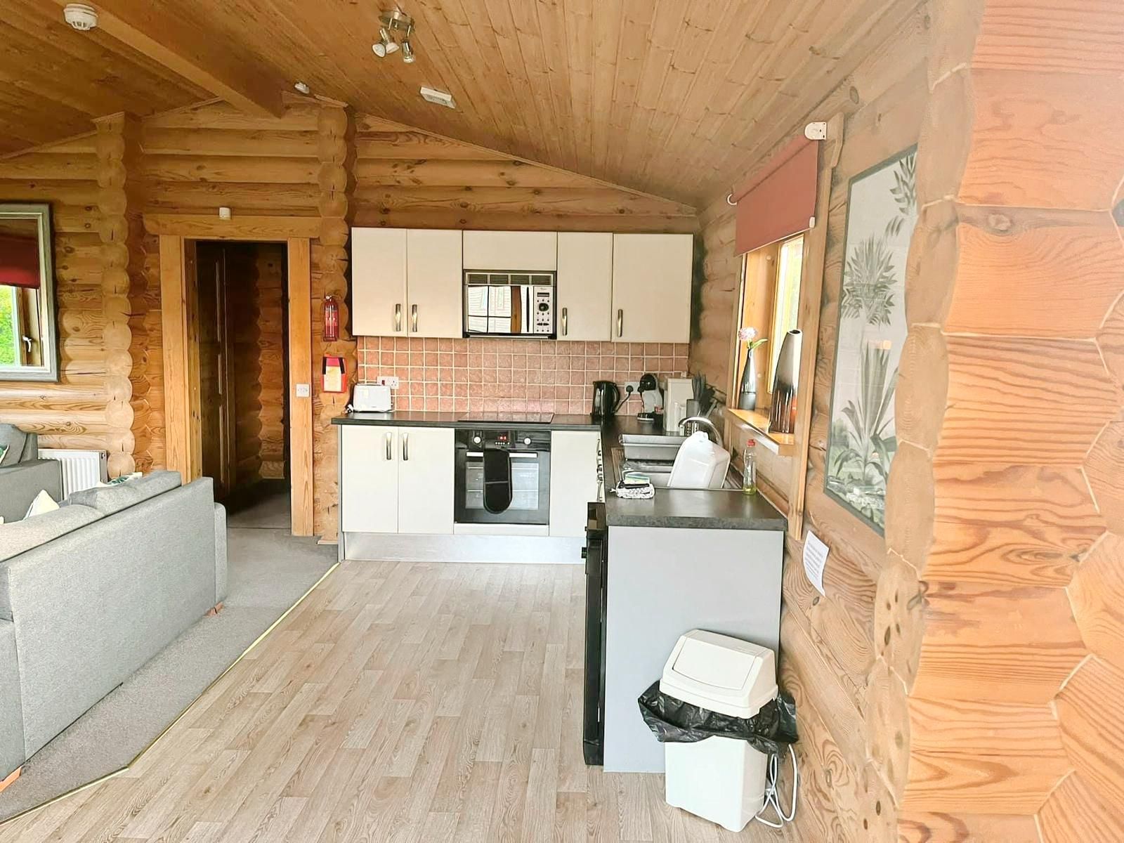 LE - Luxury Log Cabin - 20 image 3