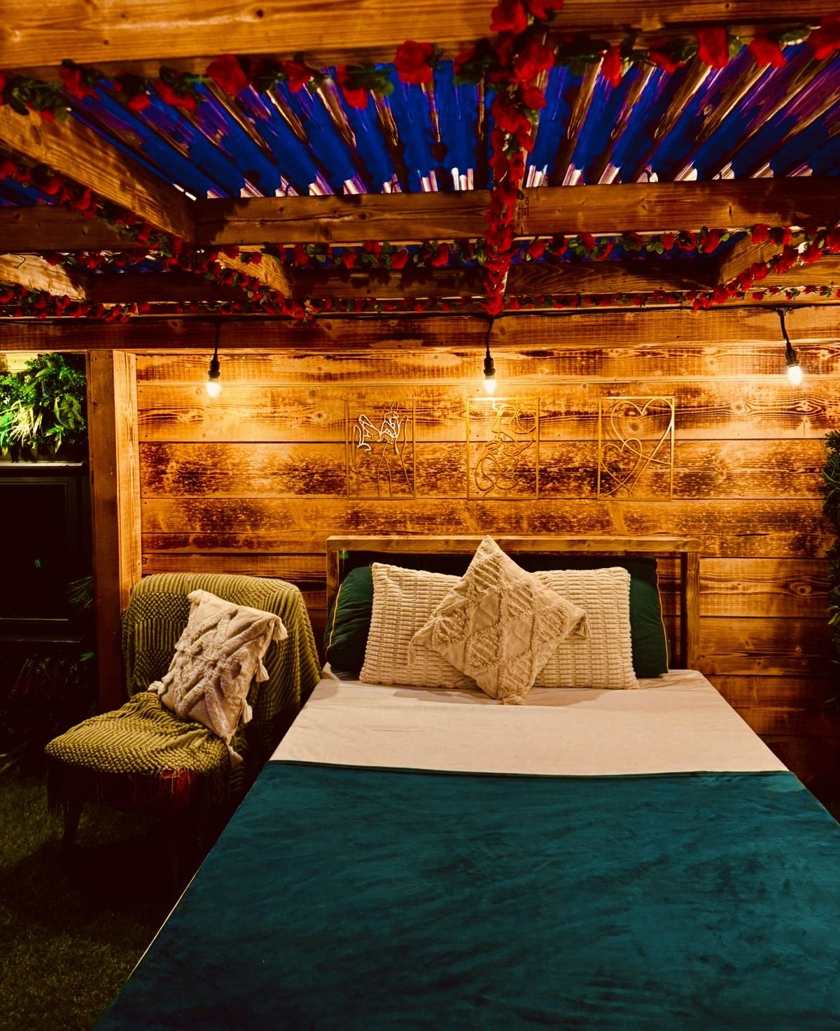Sherwood Valentino 20 - Bohemian Love Lodge image 11