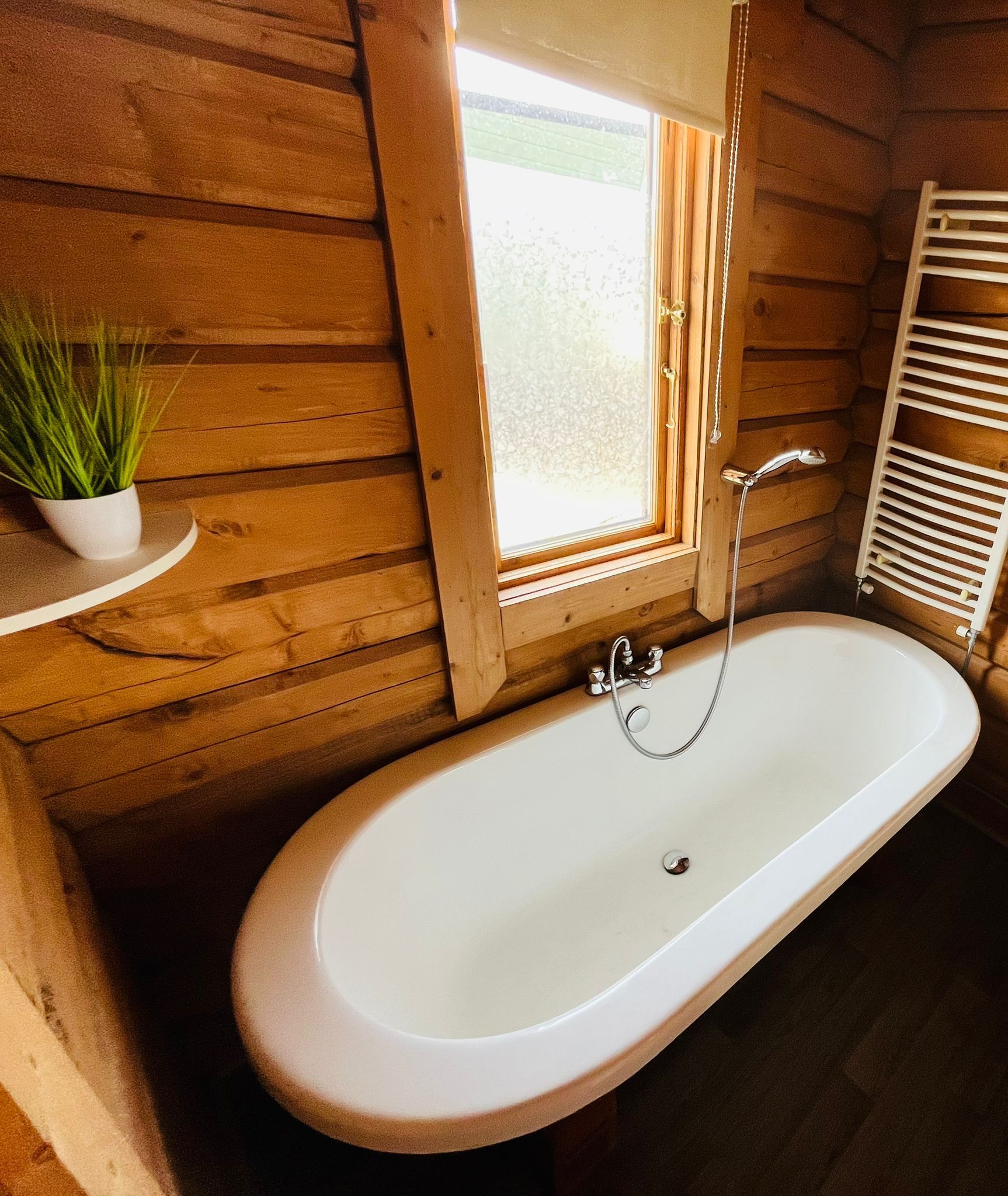 LE - Luxury Log Cabin - 19 image 8