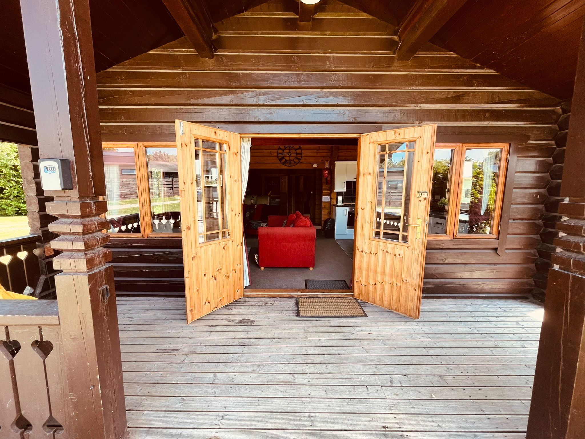 LE - Luxury Log Cabin - 26 image 9