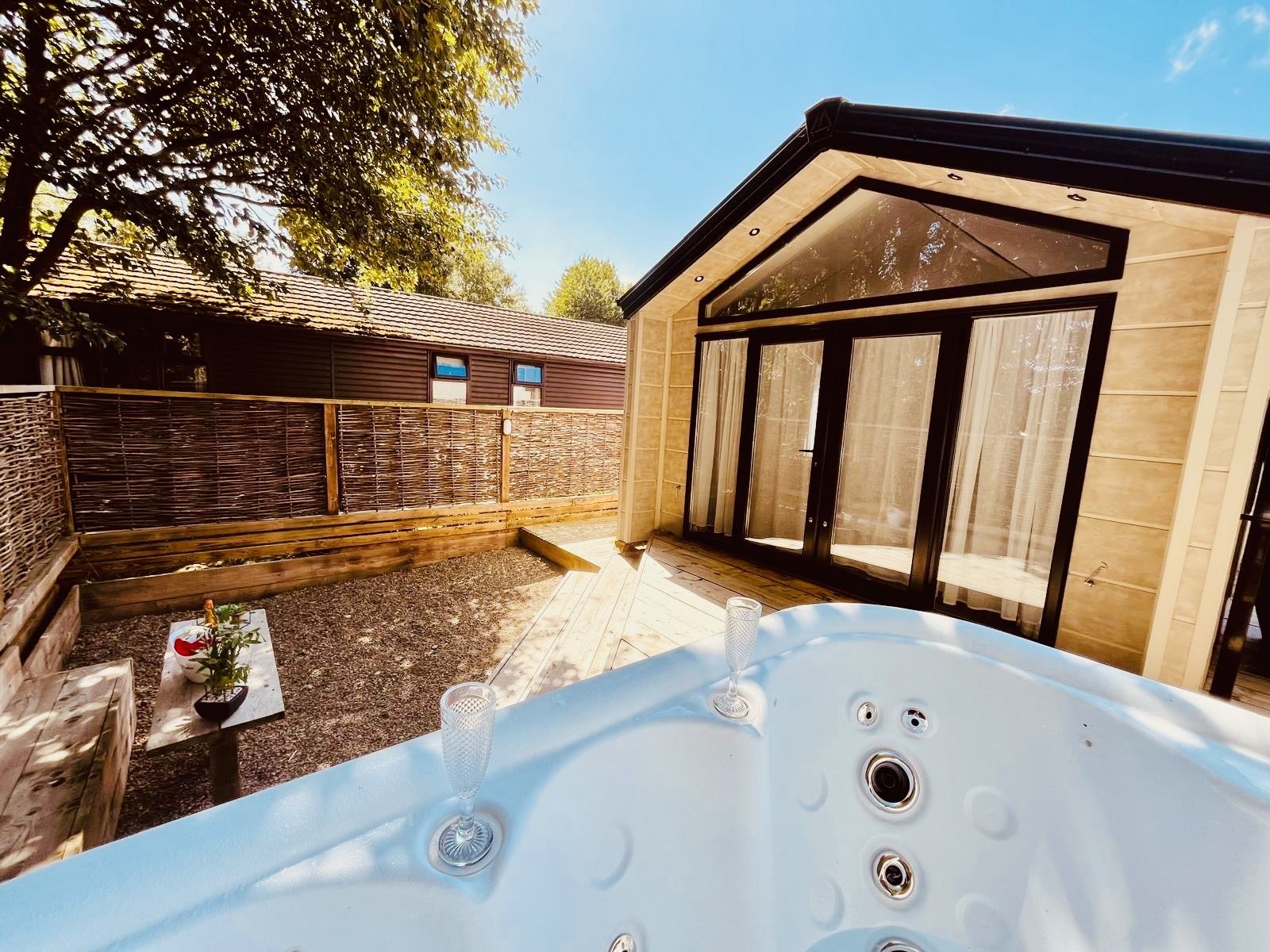 Applegrove 22 Lux Sky image 17