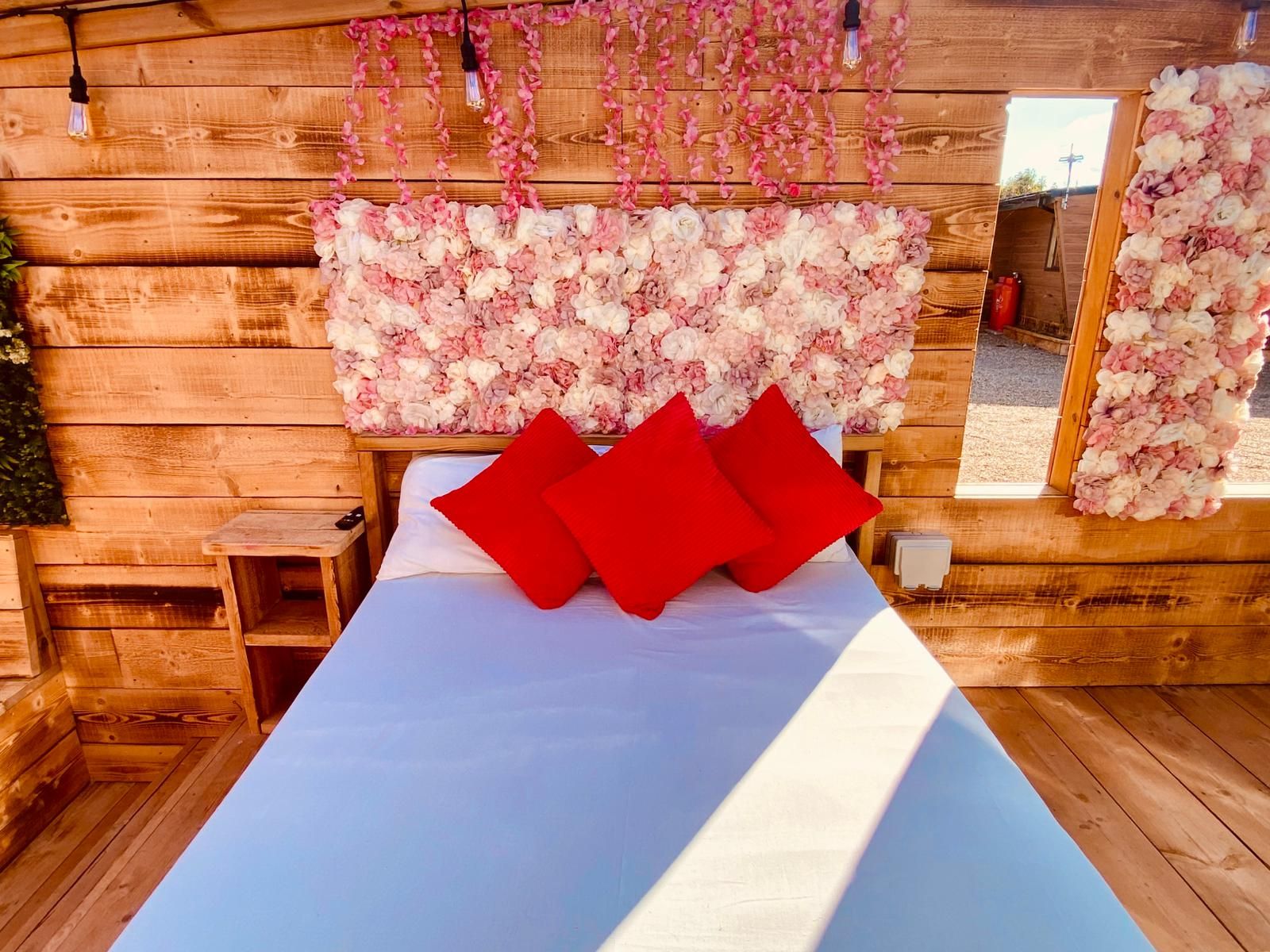 Little Eden - The Blossom Lodge image 8