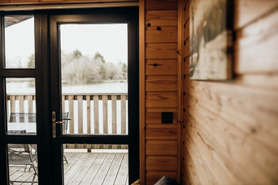 Woodlakes Cosy Cedar 2 Lakeside photo 3