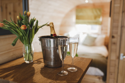 Woodlakes Oval 33 Spa photo 4