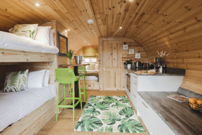 Woodlakes Oval 33 Spa photo 3