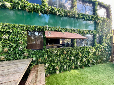 Woodlakes Accommodation Bus photo 4