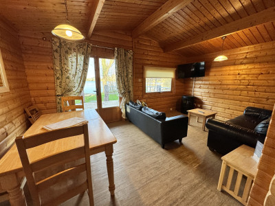 Woodlakes Willow 1 photo 3