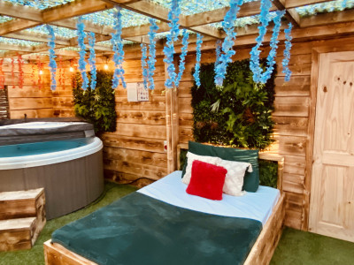 Sherwood Valentino 19 - Secret Retreat photo 2