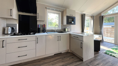 Woodlakes 1 Lux Sky photo 5