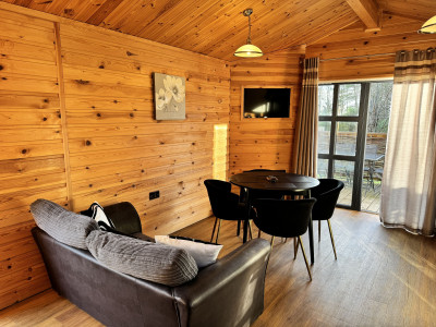 Woodlakes Cosy Larch 13 photo 2