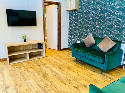 LE - Savannah  photo 2